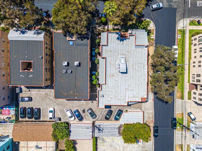 More Photos Of 356 N Orange Grove Ave, Los Angeles Apartments For Sale