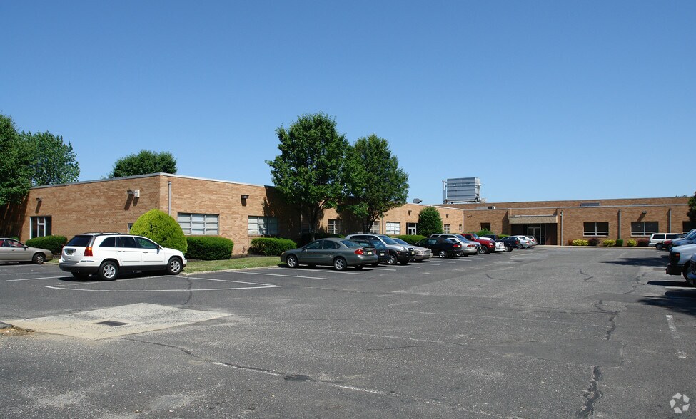 More Photos Of 5090 Central Hwy, Pennsauken Office For Lease