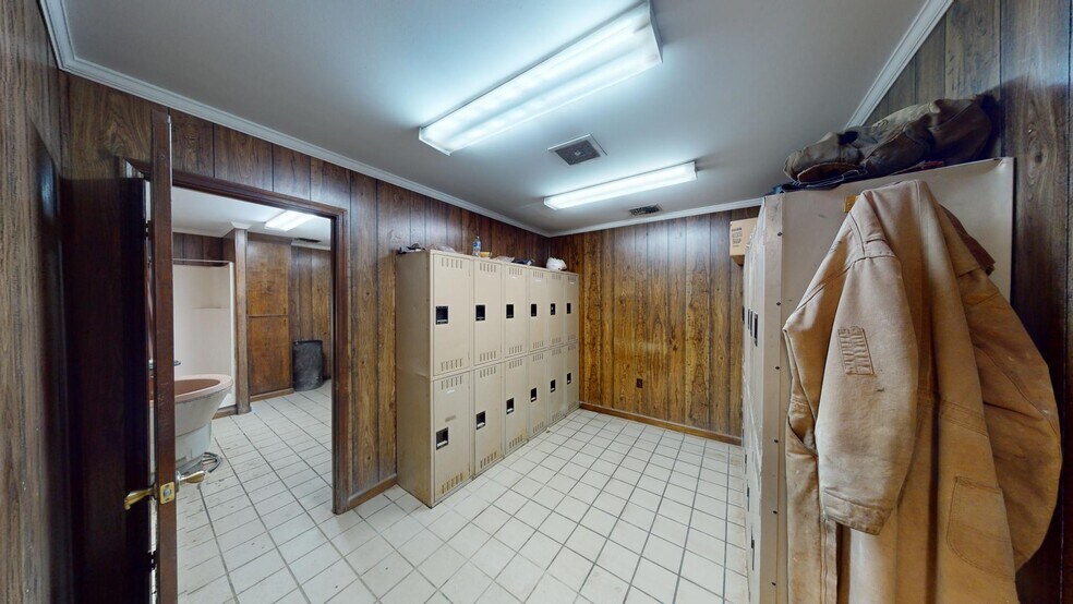 More Photos Of 11708 GA Highway 24 W, Sandersville Warehouse For Sale