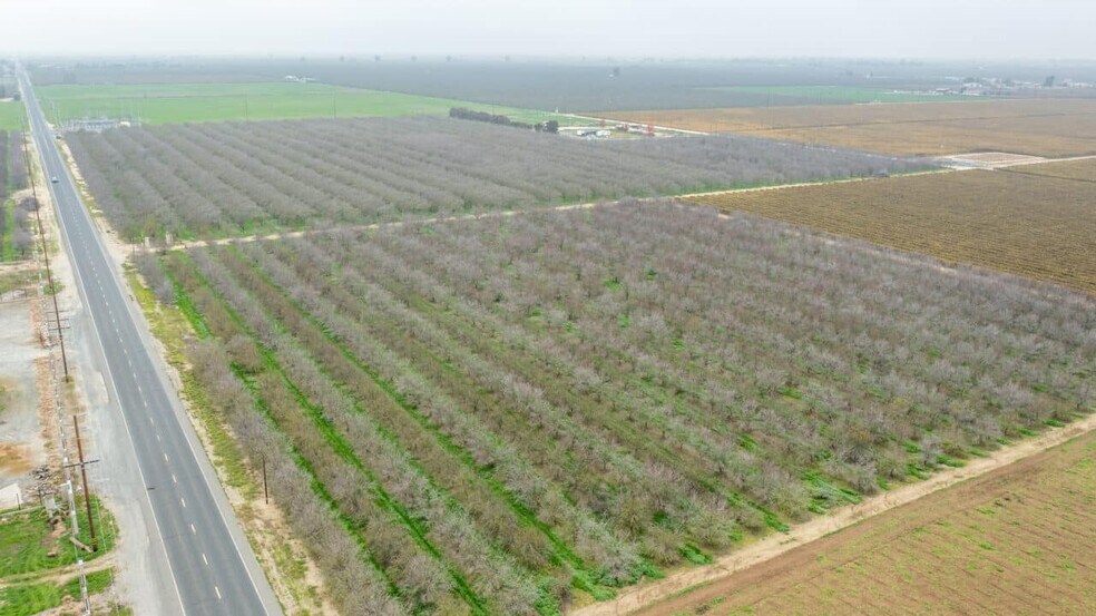 More Photos Of Sierra & N Kramer St ave, Earlimart Land For Sale