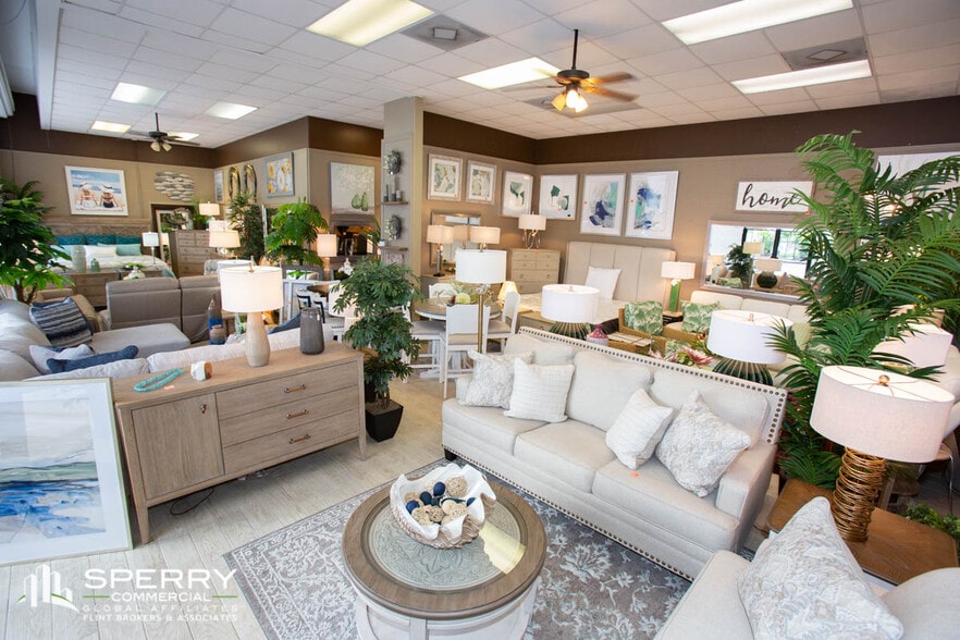 More Photos Of 27XX N Cocoa Blvd, Cocoa Freestanding For Sale