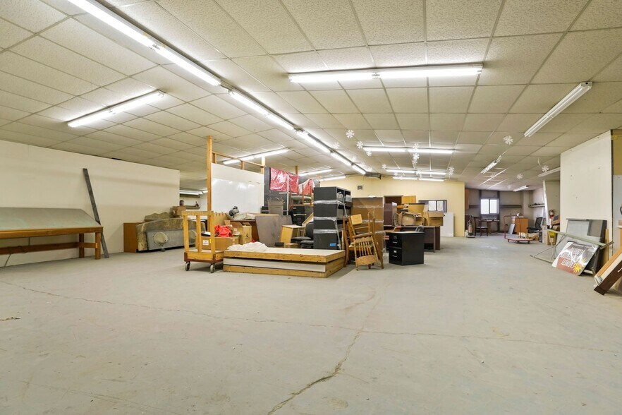 More Photos Of 3300 E 43rd Ave, Denver Manufacturing For Sale