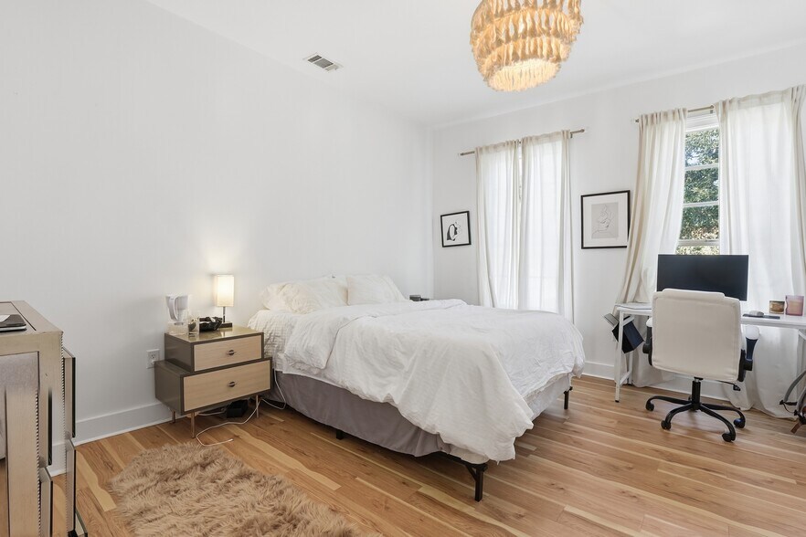 More Photos Of 521 W 37th St, Savannah Multifamily For Sale