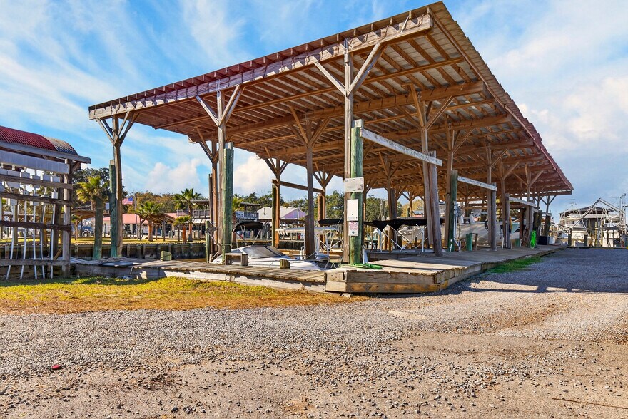 More Photos Of 3308 Mary Walker Dr, Gautier Marina For Sale