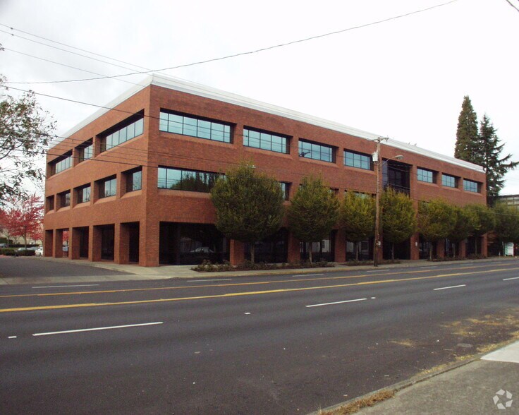 More Photos Of 305 NE 102nd Ave, Portland Office For Lease