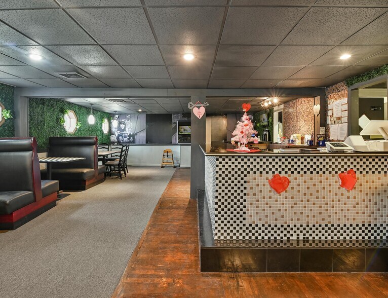 More Photos Of 2080 Milford Rd, East Stroudsburg Restaurant For Lease