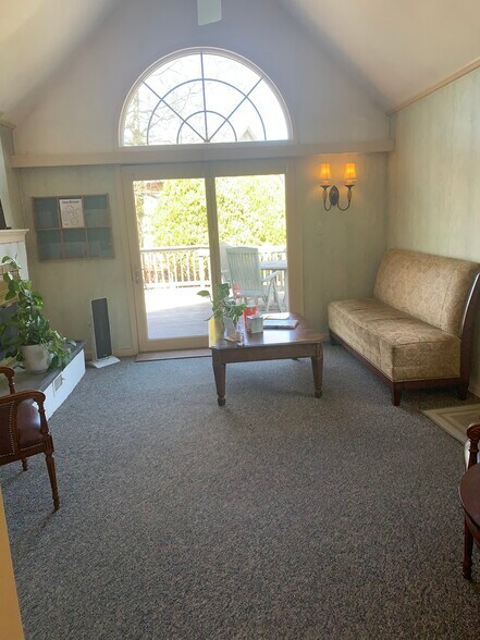 More Photos Of 9901 River Rd, Potomac Medical For Lease