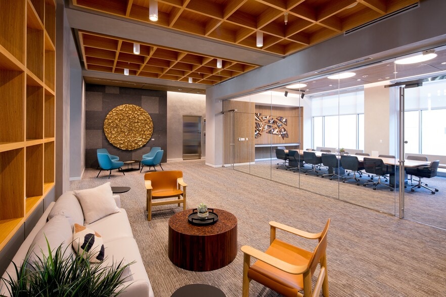 More Photos Of 2 Bethesda Metro Ctr, Bethesda Office For Lease