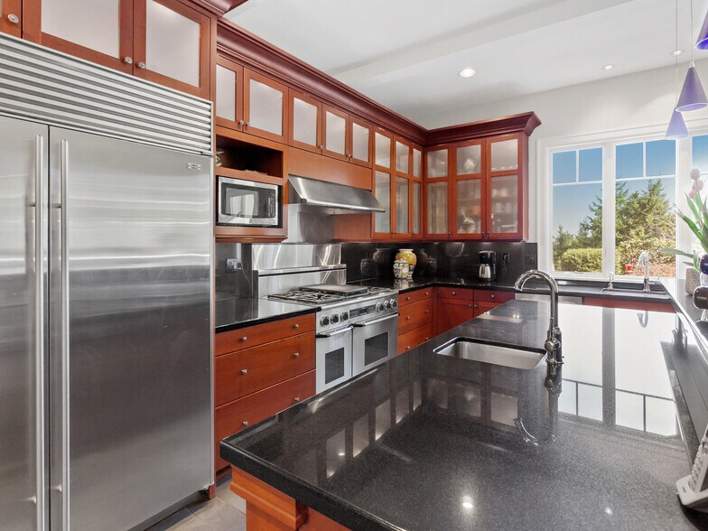 More Photos Of 6220 NW Skyline Blvd, Portland Specialty For Sale