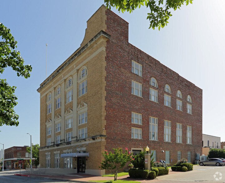More Photos Of 1227 W Magnolia Ave, Fort Worth Office For Lease