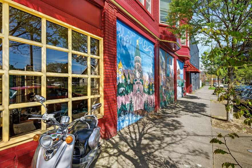 More Photos Of 6433 SE Foster Rd, Portland Apartments For Sale