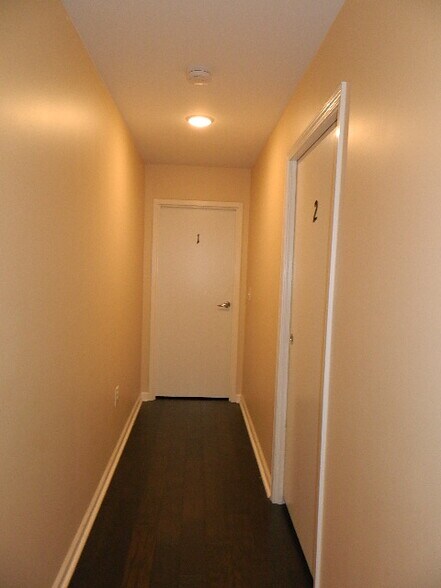 More Photos Of 1046 Terrace Dr, Marion Flex For Sale