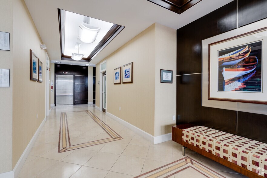 More Photos Of 1201 19th Pl, Vero Beach Medical For Lease