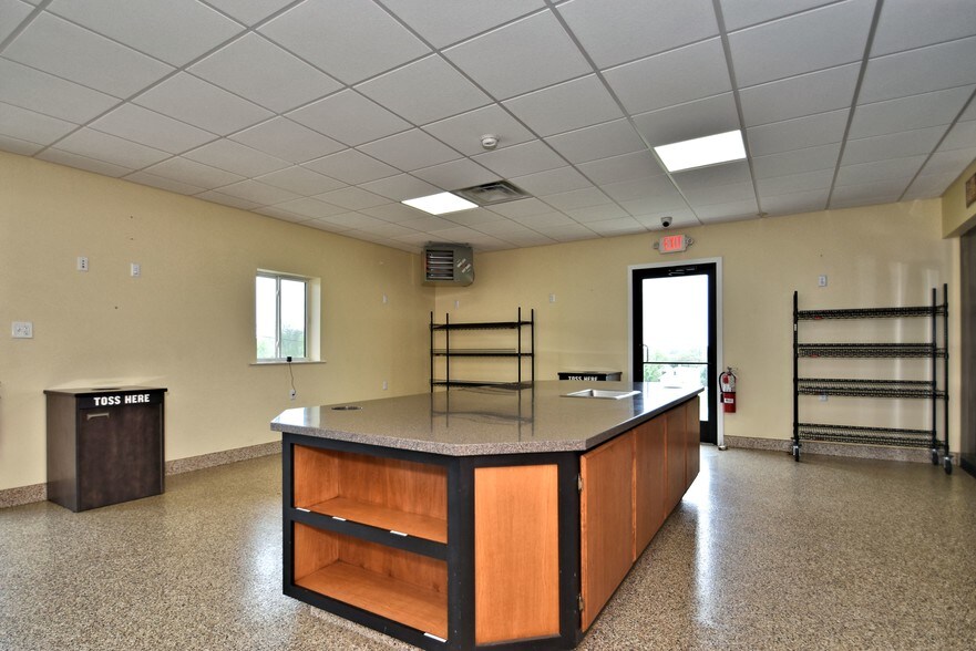 More Photos Of 397 Swamp Pike, Schwenksville Restaurant For Sale