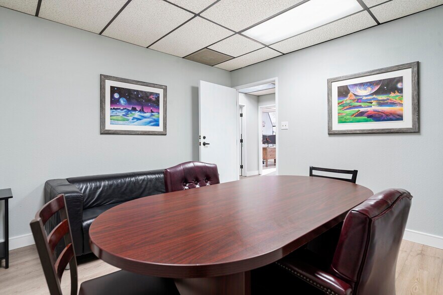 More Photos Of 4550 Kearny Villa Rd, San Diego Office For Sale