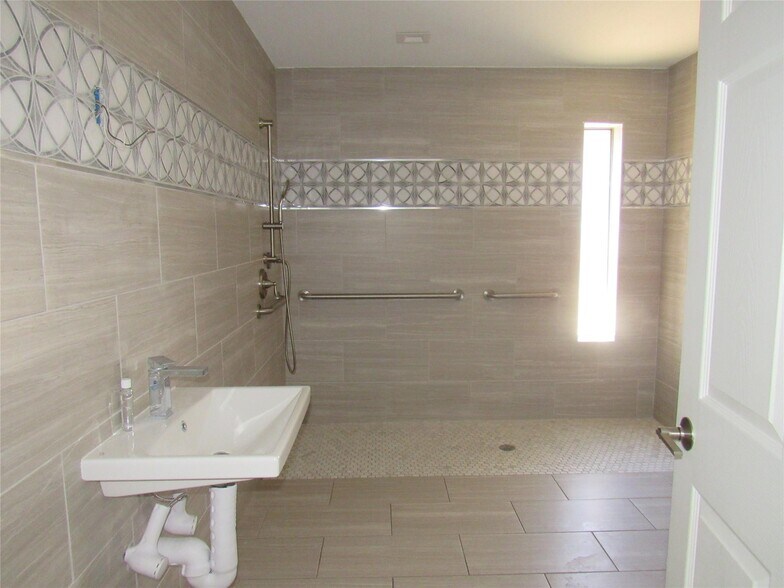 More Photos Of 9754 Amberley Dr, Dallas Assisted Living For Sale