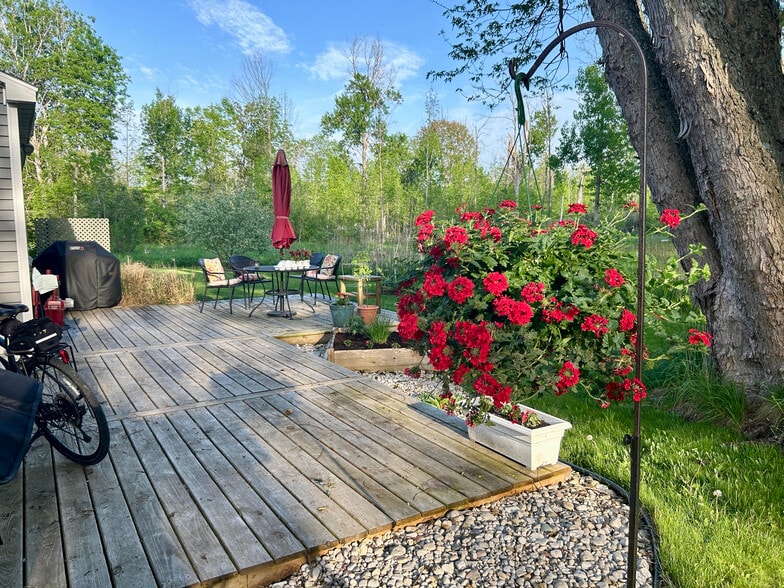 More Photos Of 11481 Main St, Honor Hotel For Sale