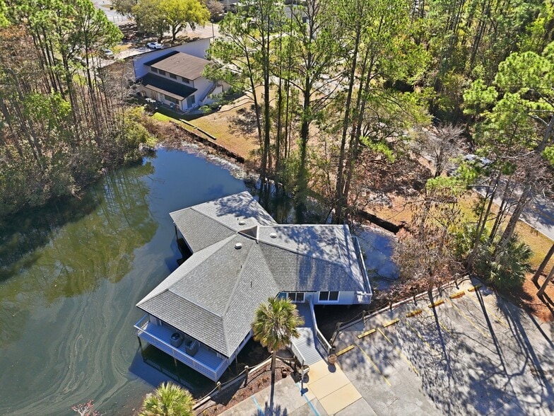 More Photos Of 3683 Crown Point Rd, Jacksonville Storefront Retail Office For Sale