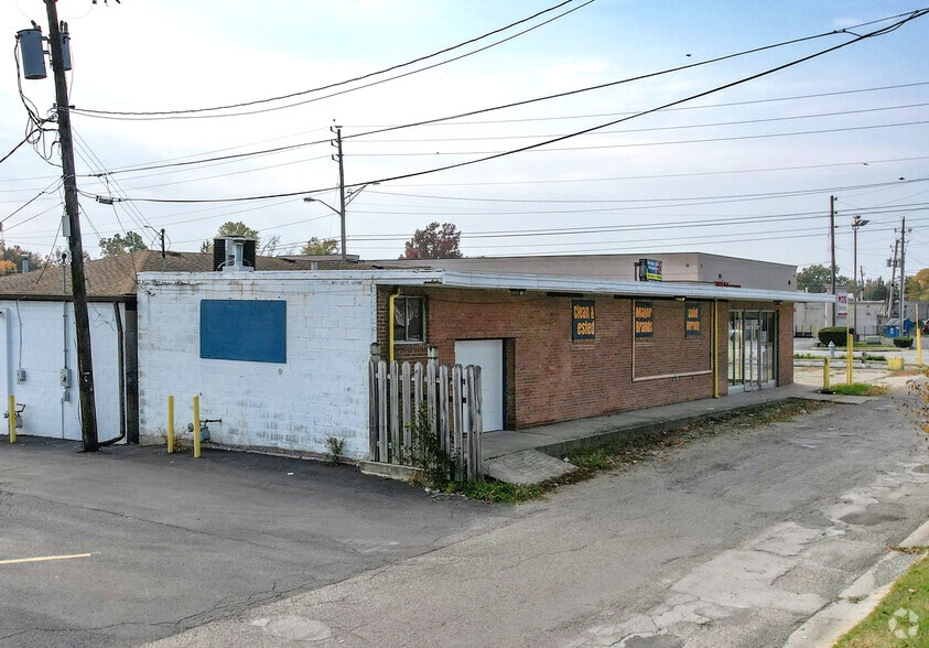 More Photos Of 1105 N Arlington Ave, Indianapolis Freestanding For Sale