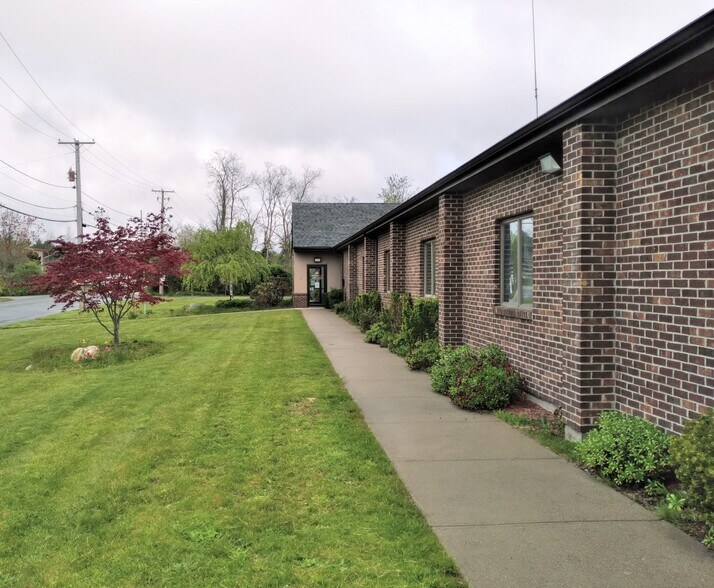 More Photos Of 81 Welby Rd, New Bedford Medical For Lease