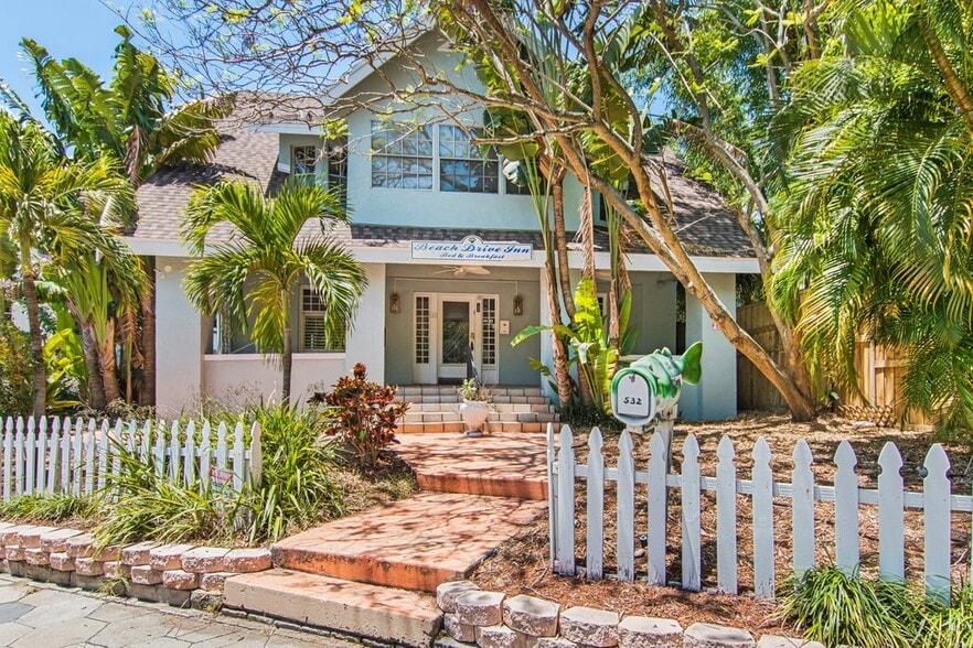 Primary Photo Of 532 Beach Dr NE, Saint Petersburg Hospitality For Sale