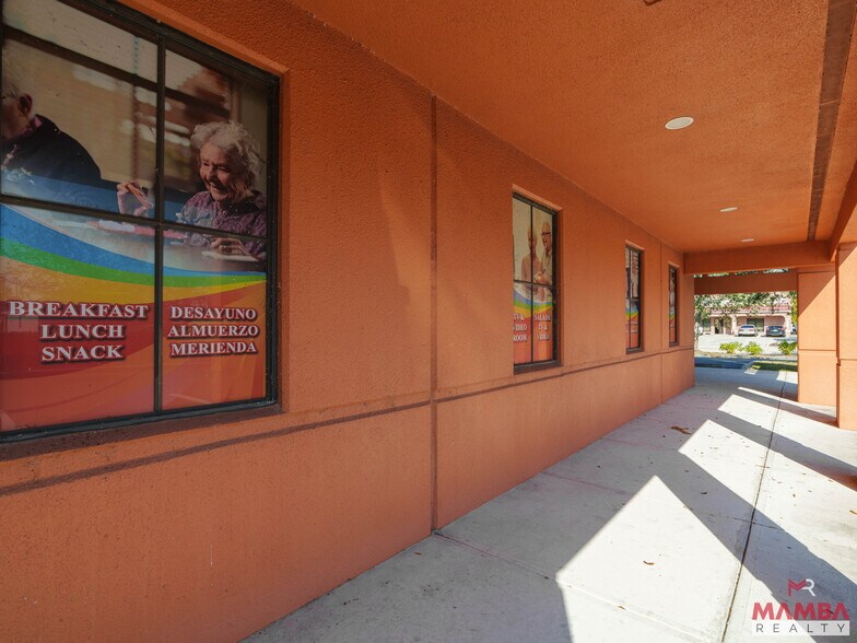 More Photos Of 413 NE Van Loon Ln, Cape Coral Light Distribution For Sale