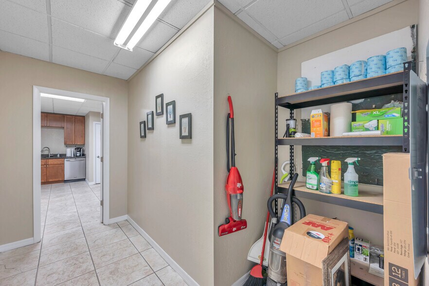 More Photos Of 5223 Park Blvd, Pinellas Park Office For Sale