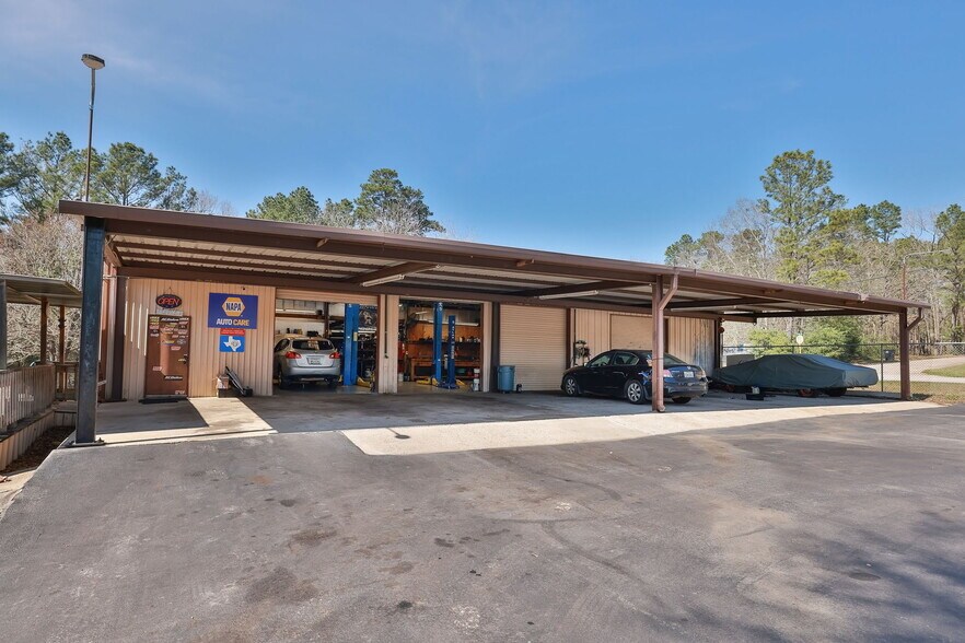 Primary Photo Of 17163 Rabon Chapel Rd, Montgomery Service For Sale