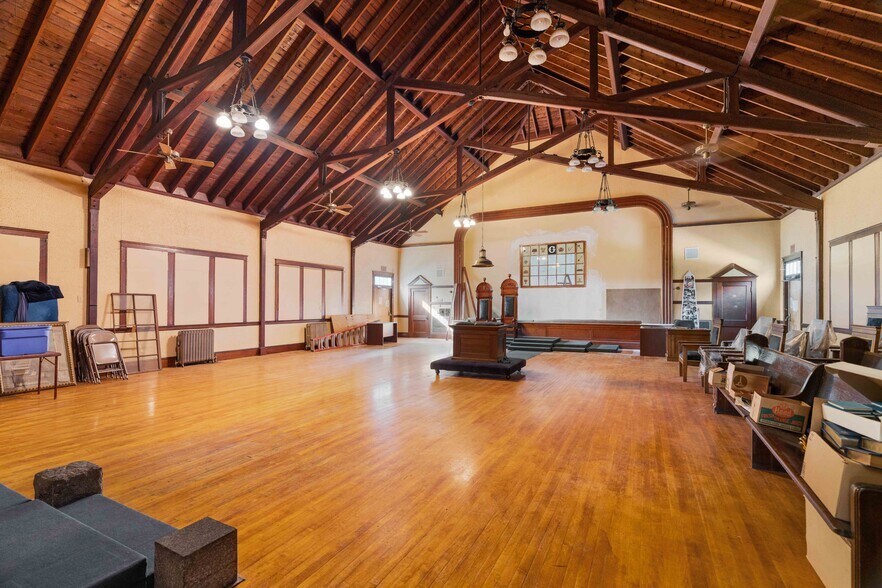 More Photos Of 125 Highland Ave, Somerville Religious Facility For Sale