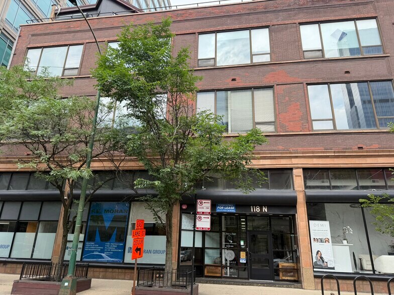 More Photos Of 118 N Clinton St, Chicago Loft Creative Space For Lease