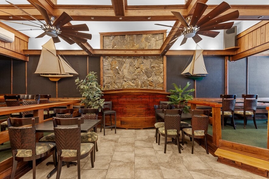 More Photos Of 226 Pamlico St, Belhaven Restaurant For Sale