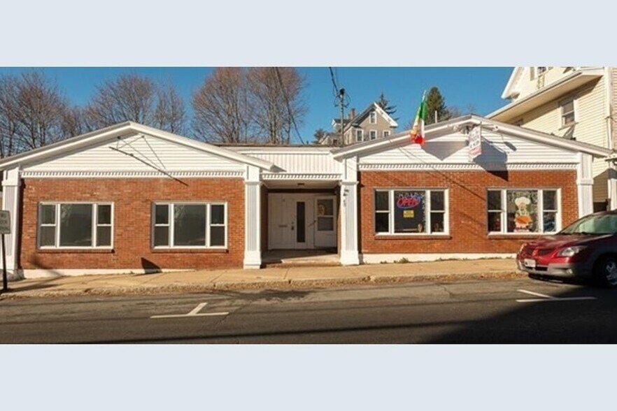 More Photos Of 38-40 Market St, Amesbury Office Residential For Sale