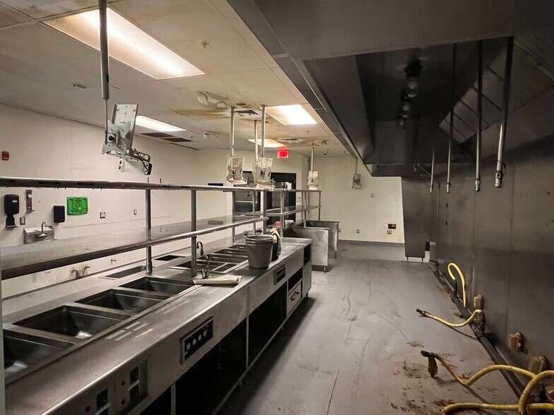 More Photos Of 327 Star Rd, Allentown General Retail For Sale