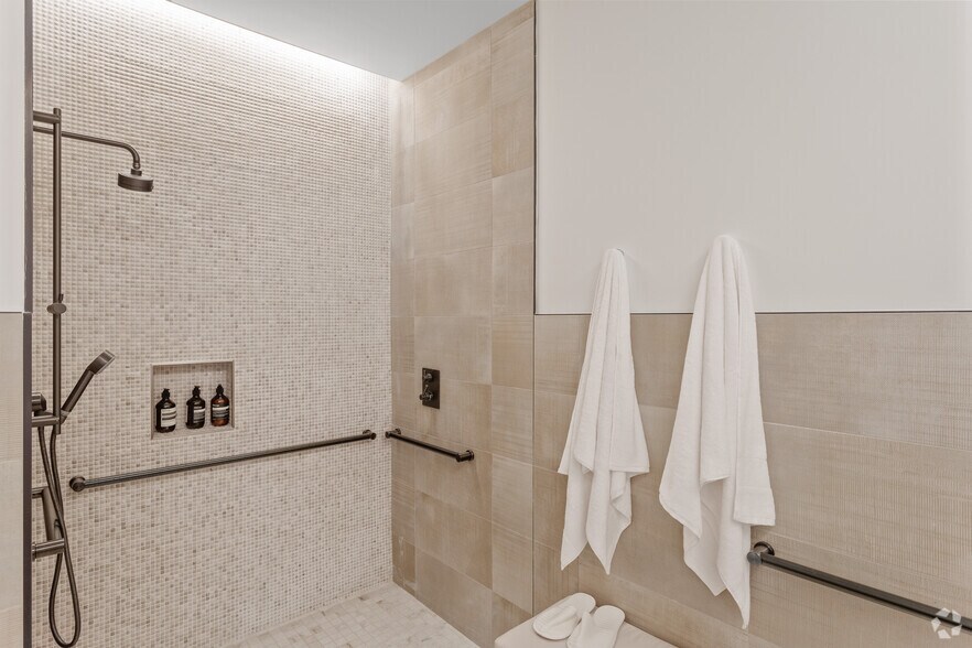 More Photos Of 300 Banyan Blvd, West Palm Beach Unknown For Sale