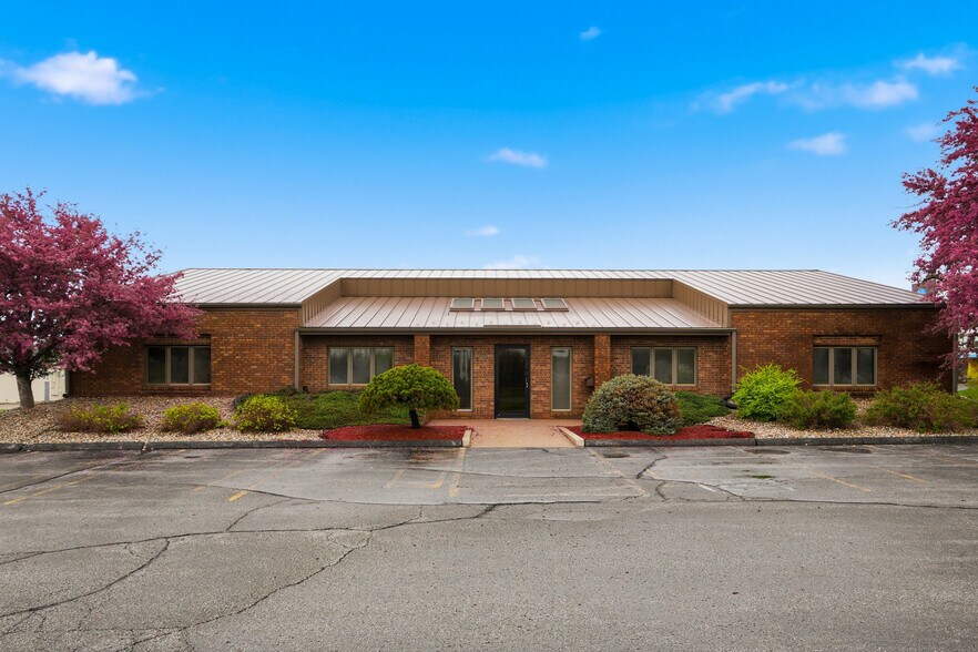 Primary Photo Of 3201 E Center St, Warsaw Office For Sale
