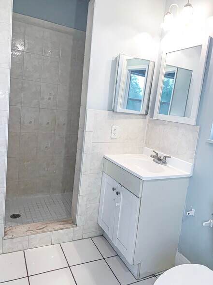 More Photos Of 4103 Riverside Dr, Coral Springs Apartments For Sale