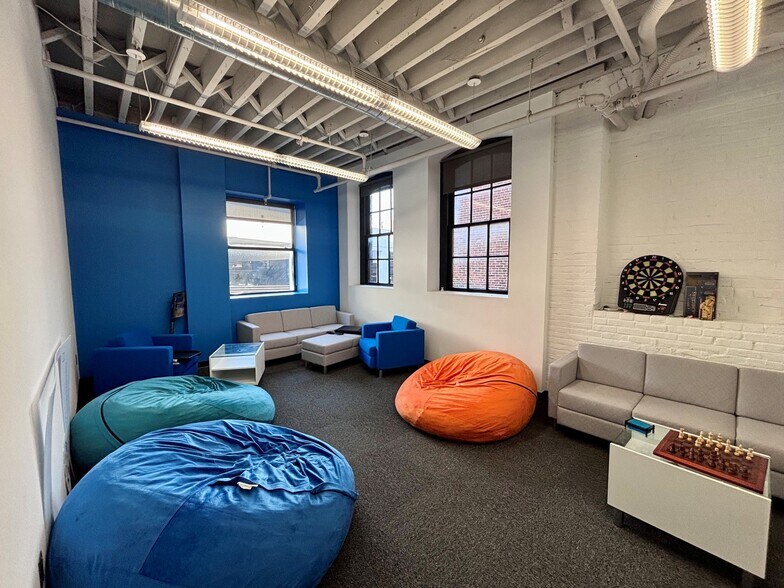 More Photos Of 718-720 Arch St, Philadelphia Office For Lease
