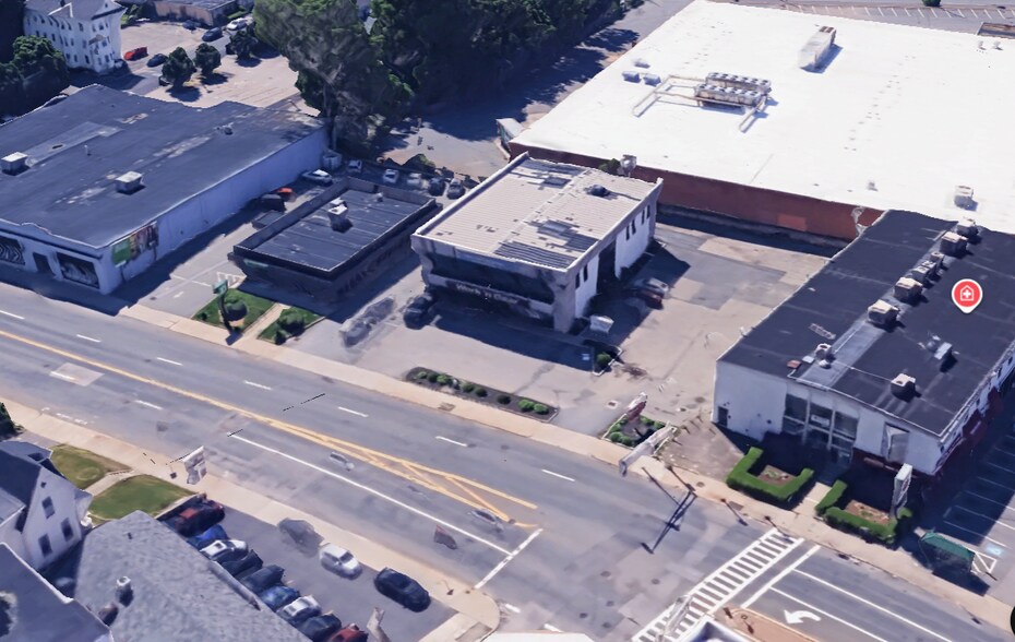 More Photos Of 1233 Main St, Worcester Storefront Retail Office For Lease