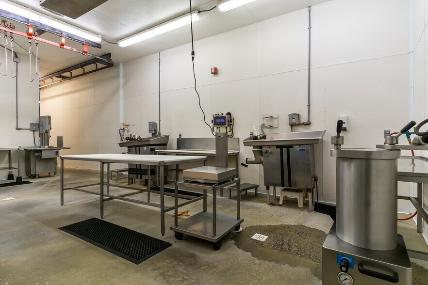 More Photos Of 2983 Cove Mountain Rd, Martinsburg Convenience Store For Sale