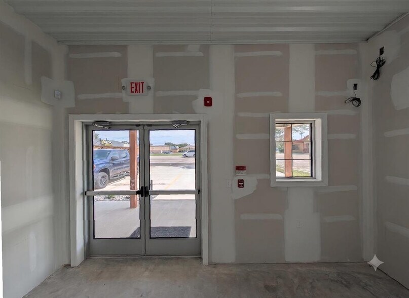 More Photos Of 1421 Washington Rd, Washington Office For Lease