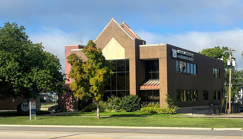 Primary Photo Of 815 SW Topeka Blvd, Topeka Office For Lease