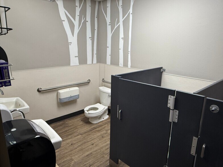 More Photos Of 5211 13th St, Lubbock Daycare Center For Sale