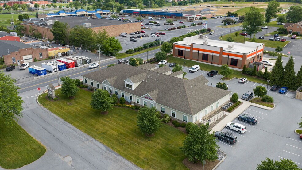 More Photos Of 60 Doe Run Rd, Manheim Medical For Lease