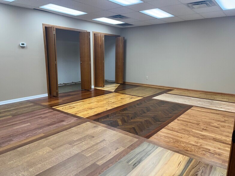 More Photos Of 6215 Discount Dr, Fort Wayne Warehouse For Lease