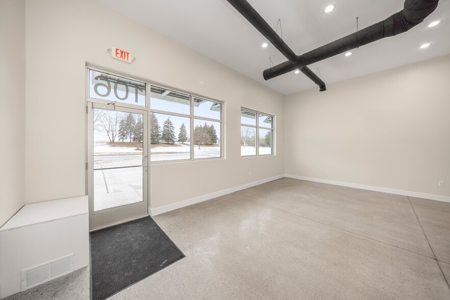 More Photos Of 3462 Greenfield rd, Berkley Medical For Lease