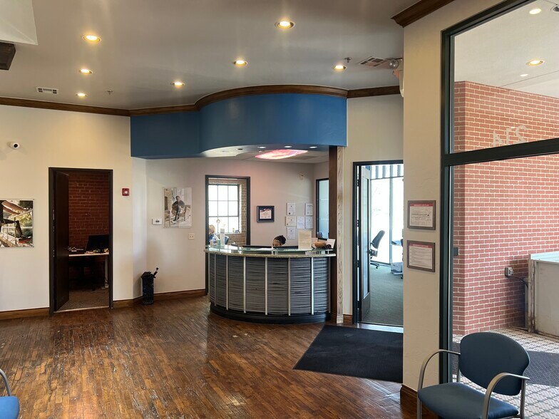 More Photos Of 214-218 E Main St, Oklahoma City Office For Lease