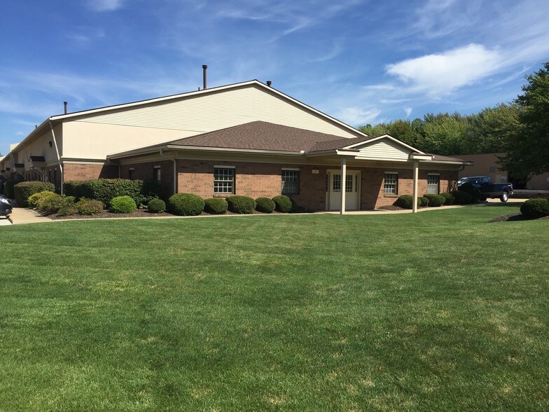 Primary Photo Of 1337 Commerce Dr, Stow Warehouse For Sale