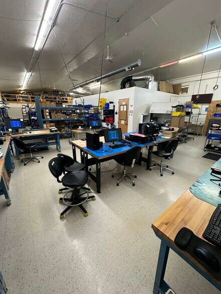 More Photos Of 1250 Rochester St, Lima Light Manufacturing For Lease