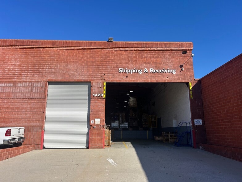 More Photos Of 1429 240th St, Harbor City Warehouse For Lease