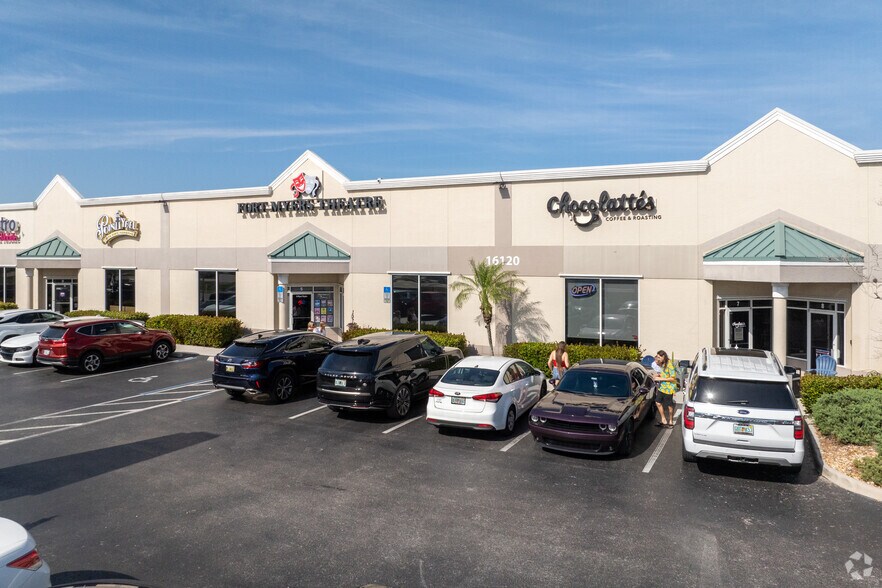 More Photos Of 16120 San Carlos Blvd, Fort Myers Storefront For Lease